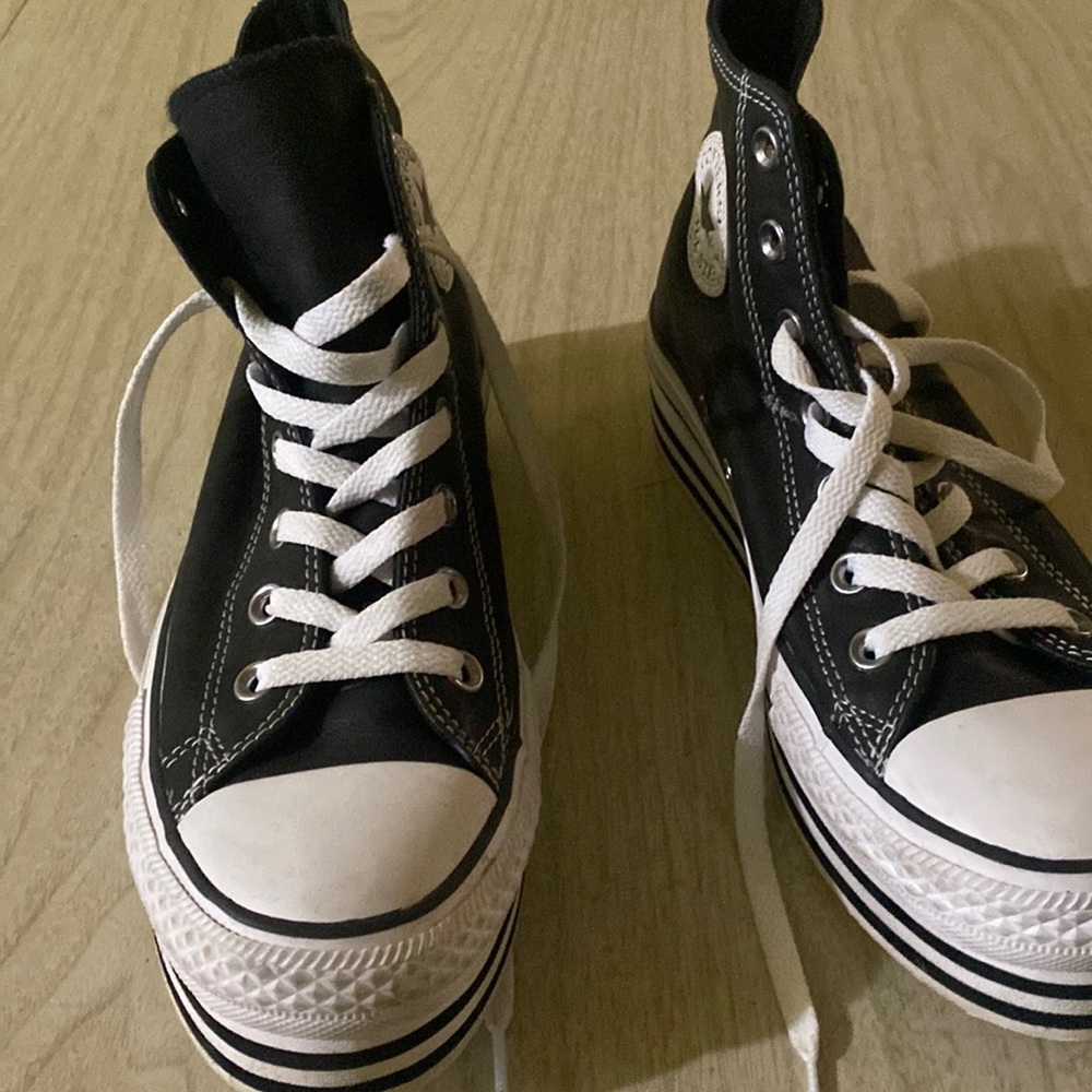 Black Converse size 8